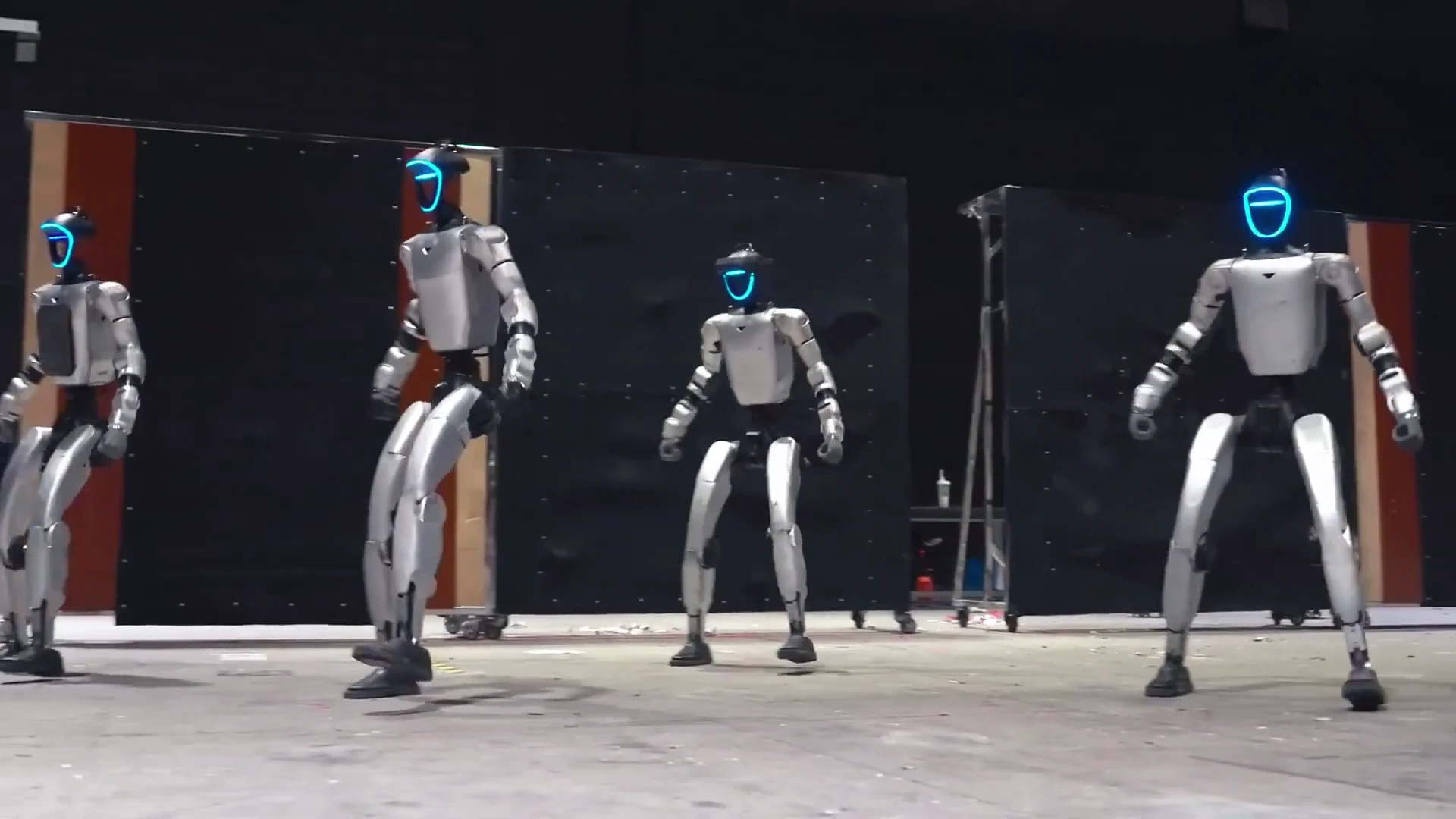 ZMProbots operator working with Unitree G1 humanoid robot during a live demonstration session